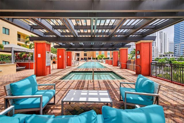 110 N Federal Hwy 1205, Fort Lauderdale, FL 33301