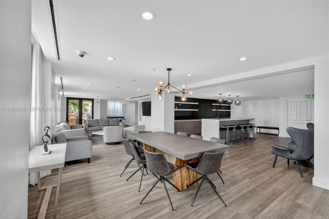 110 N Federal Hwy 1205, Fort Lauderdale, FL 33301