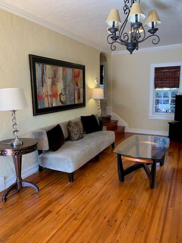 217 Lytton Court, West Palm Beach, FL 33405