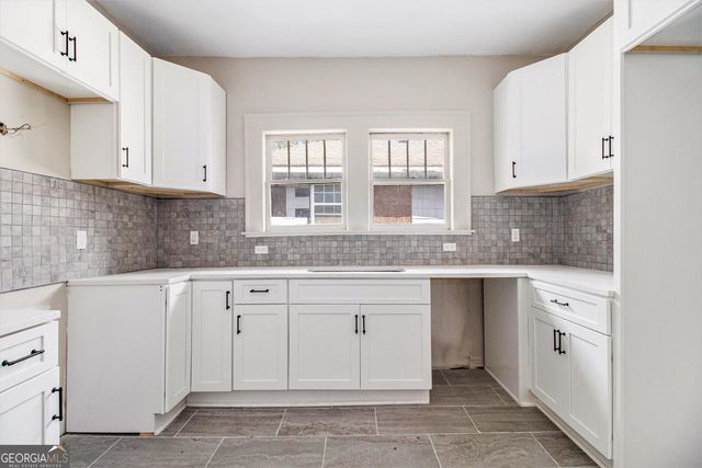 665 Lexington Avenue SW, Atlanta, GA 30310