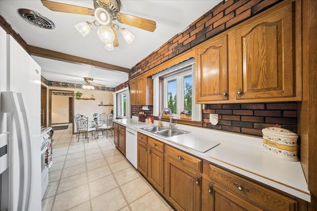 8231 W Berwyn Avenue, Chicago, IL 60656