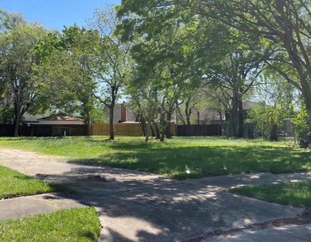 6911 Briargate Drive, Houston, TX 77489
