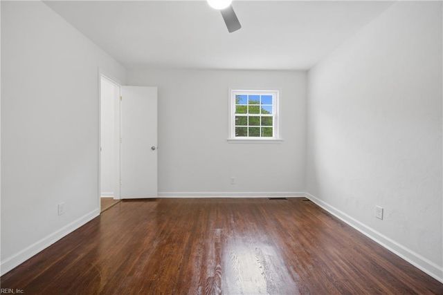 8 Oneal Ct, Portsmouth, VA 23701