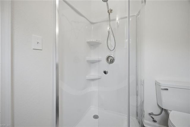 8 Oneal Ct, Portsmouth, VA 23701