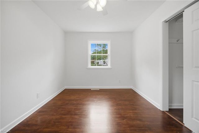 8 Oneal Ct, Portsmouth, VA 23701