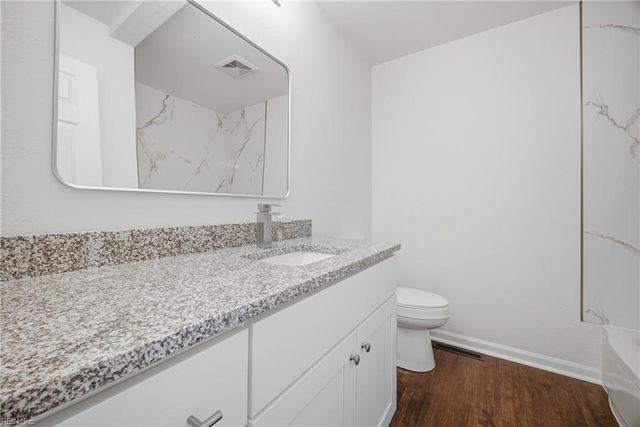 8 Oneal Ct, Portsmouth, VA 23701