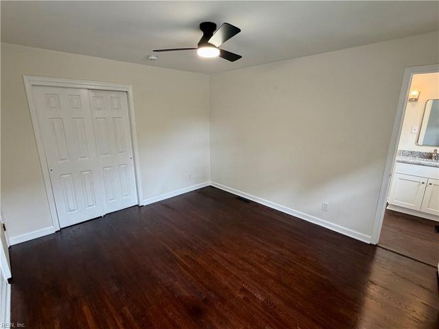 8 Oneal Ct, Portsmouth, VA 23701