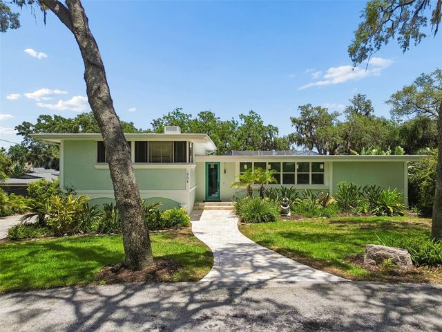 904 BAYSHORE DRIVE, Tarpon Springs, FL 34689