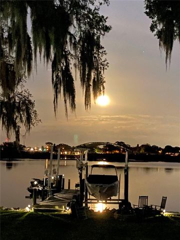 904 BAYSHORE DRIVE, Tarpon Springs, FL 34689