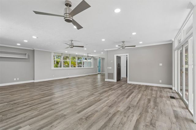 904 BAYSHORE DRIVE, Tarpon Springs, FL 34689