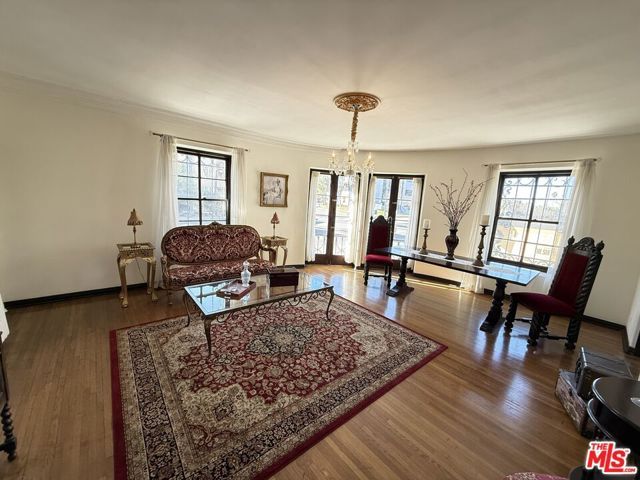 640 S Bronson Avenue 107, Los Angeles, CA 90010