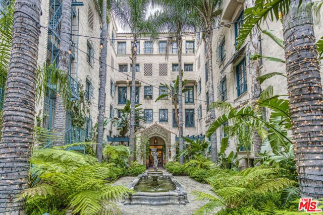 640 S Bronson Avenue 107, Los Angeles, CA 90010