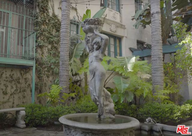 640 S Bronson Avenue 107, Los Angeles, CA 90010