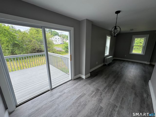 10 Center Street, Windsor Locks, CT 06096
