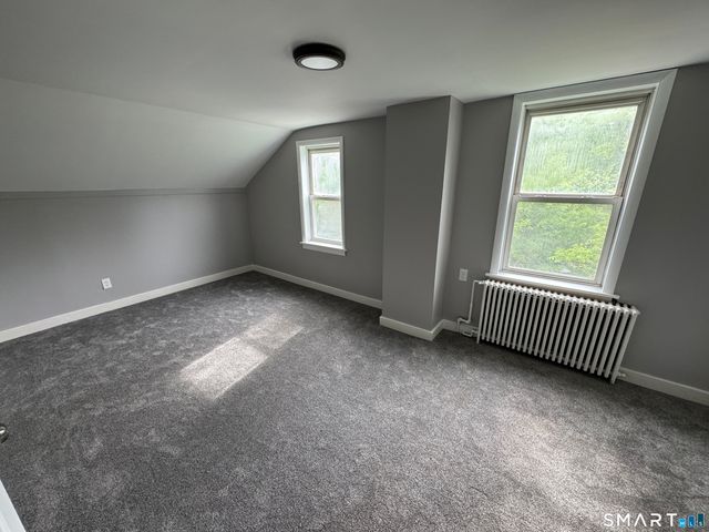 10 Center Street, Windsor Locks, CT 06096