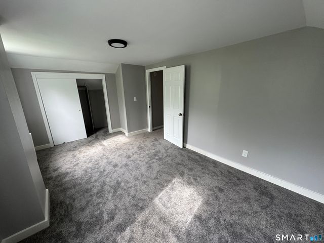 10 Center Street, Windsor Locks, CT 06096