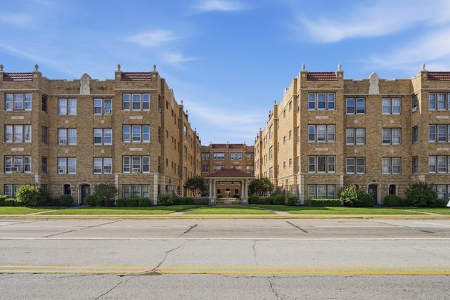 1622 18TH Avenue 24, Rock Island, IL 61201
