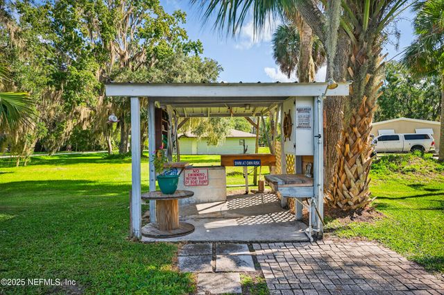 200 BASS Drive, Crescent City, FL 32112