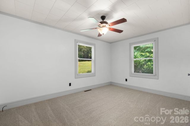 333 Chapel Hill Church Loop, Marion, NC 28752