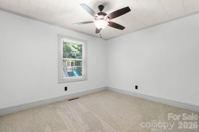 333 Chapel Hill Church Loop, Marion, NC 28752