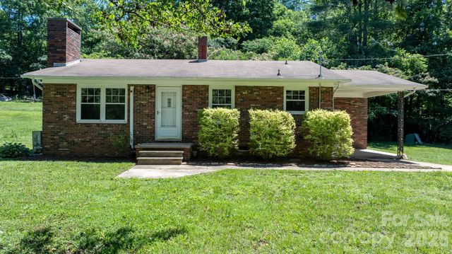 333 Chapel Hill Church Loop, Marion, NC 28752