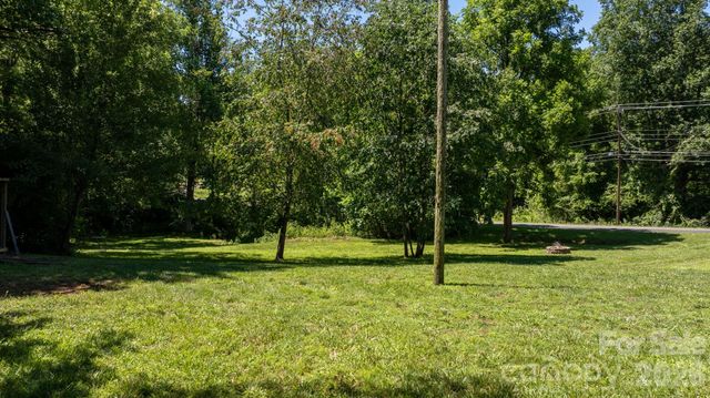 333 Chapel Hill Church Loop, Marion, NC 28752