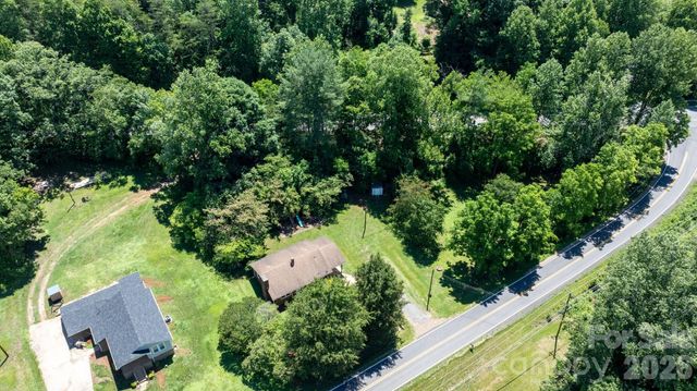333 Chapel Hill Church Loop, Marion, NC 28752