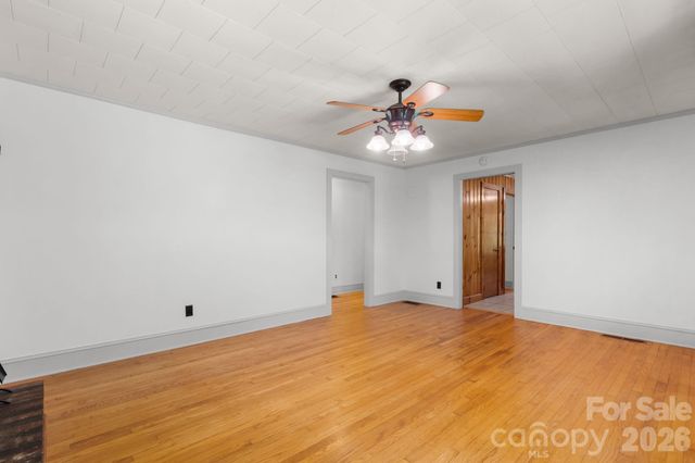 333 Chapel Hill Church Loop, Marion, NC 28752