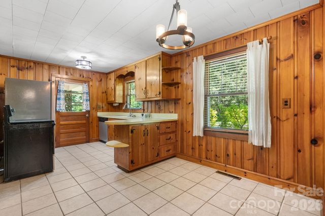 333 Chapel Hill Church Loop, Marion, NC 28752