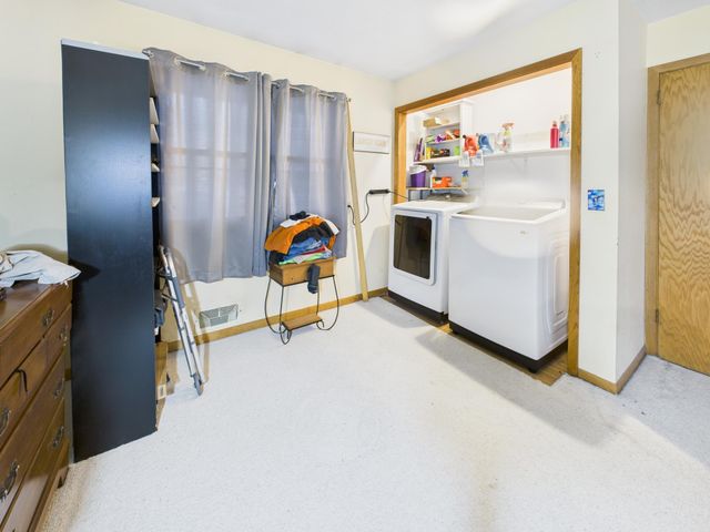 543 5th Avenue NE, Melrose, MN 56352