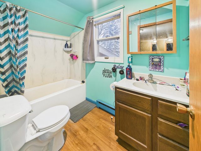 543 5th Avenue NE, Melrose, MN 56352