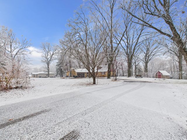 543 5th Avenue NE, Melrose, MN 56352