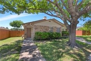 2221 Jackson Circle, Carrollton, TX 75006