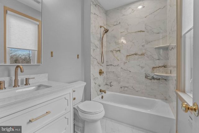 801 S PENN OAK RD, Lower Gwynedd, PA 19002