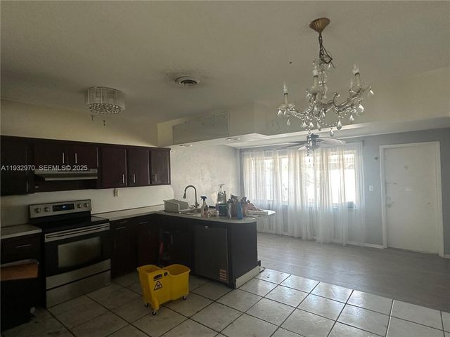 1611 NE 50th Ct, Fort Lauderdale, FL 33334