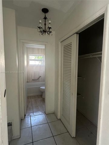 1611 NE 50th Ct, Fort Lauderdale, FL 33334