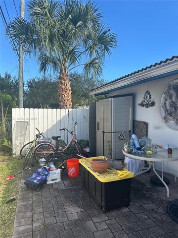 1611 NE 50th Ct, Fort Lauderdale, FL 33334