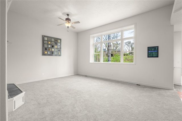 310 Laurinda Drive, Bentonville, AR 72712