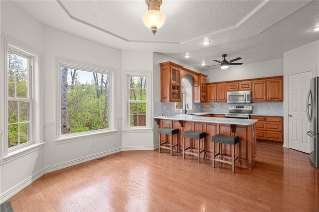 310 Laurinda Drive, Bentonville, AR 72712