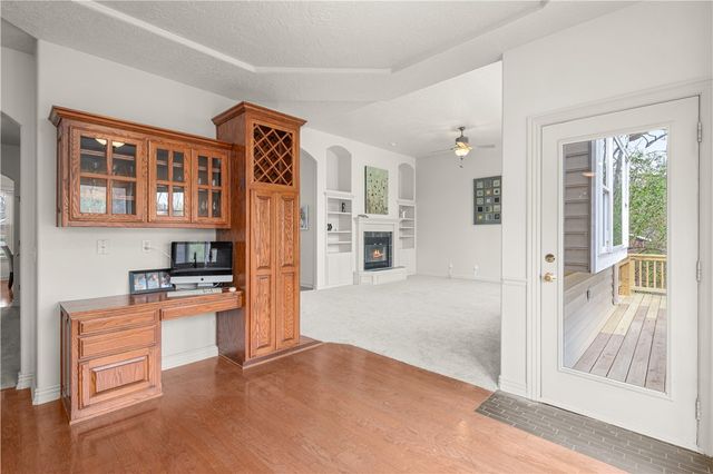 310 Laurinda Drive, Bentonville, AR 72712