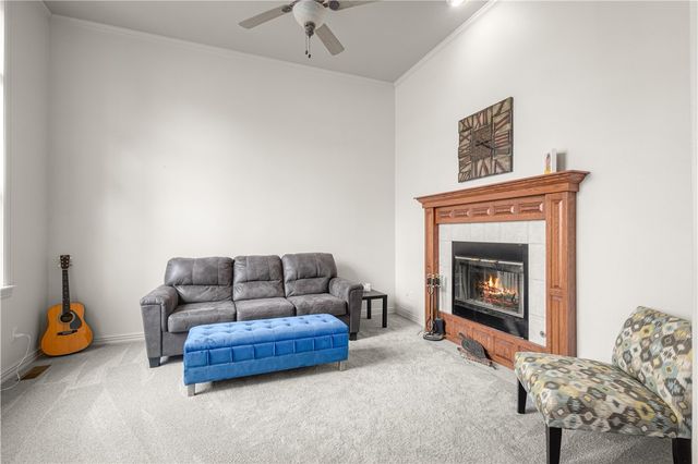 310 Laurinda Drive, Bentonville, AR 72712