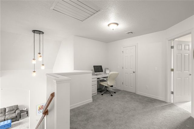 310 Laurinda Drive, Bentonville, AR 72712