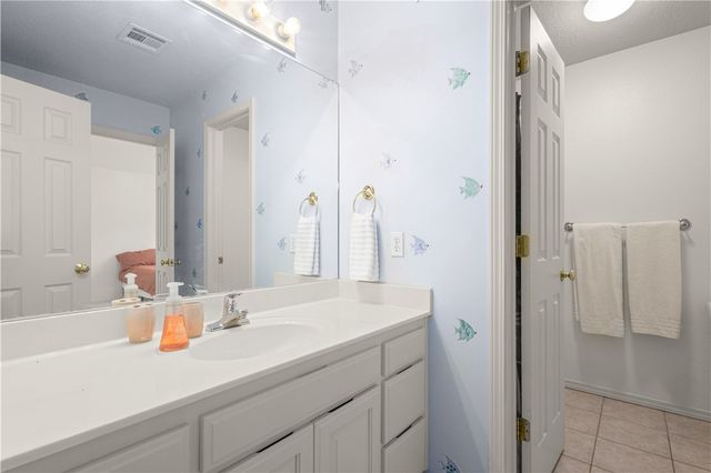 310 Laurinda Drive, Bentonville, AR 72712