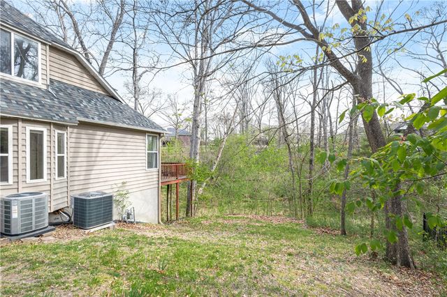 310 Laurinda Drive, Bentonville, AR 72712