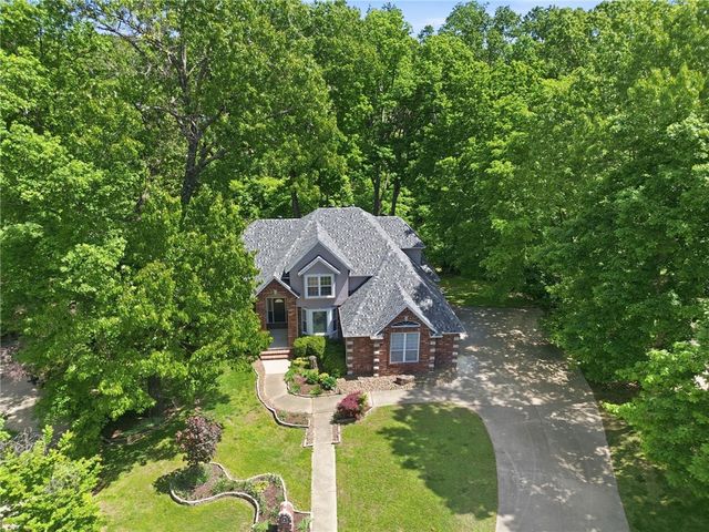 310 Laurinda Drive, Bentonville, AR 72712