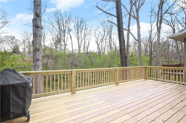 310 Laurinda Drive, Bentonville, AR 72712