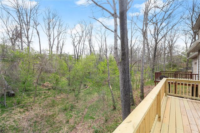 310 Laurinda Drive, Bentonville, AR 72712