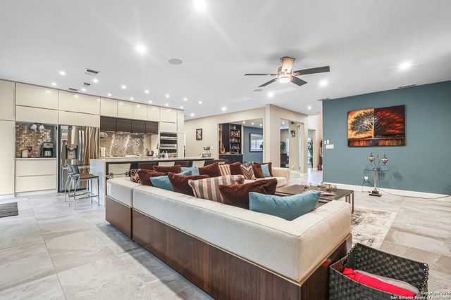 15123 Mossoak Cove, San Antonio, TX 78248