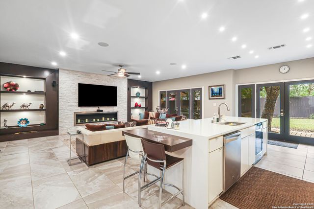 15123 Mossoak Cove, San Antonio, TX 78248