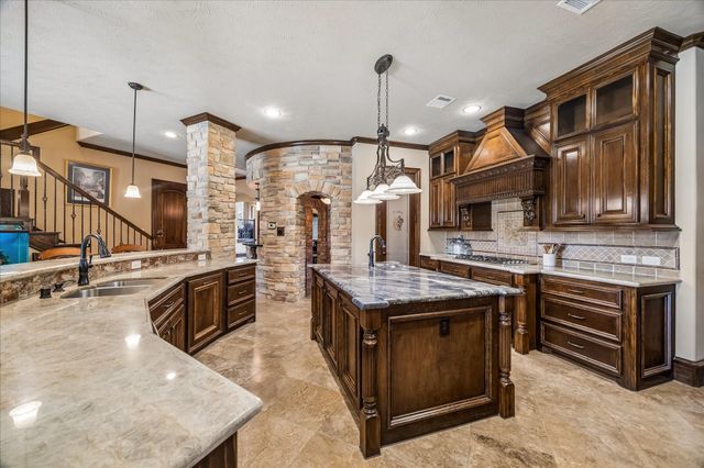 21010 Kings River Point Drive, Kingwood, TX 77346